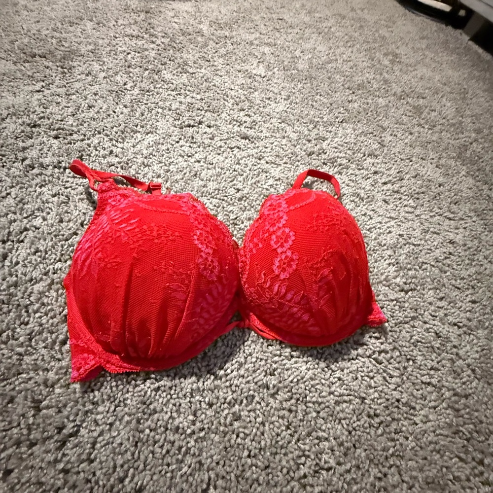 Victoria's Secret Vibrant Red Lace Bra